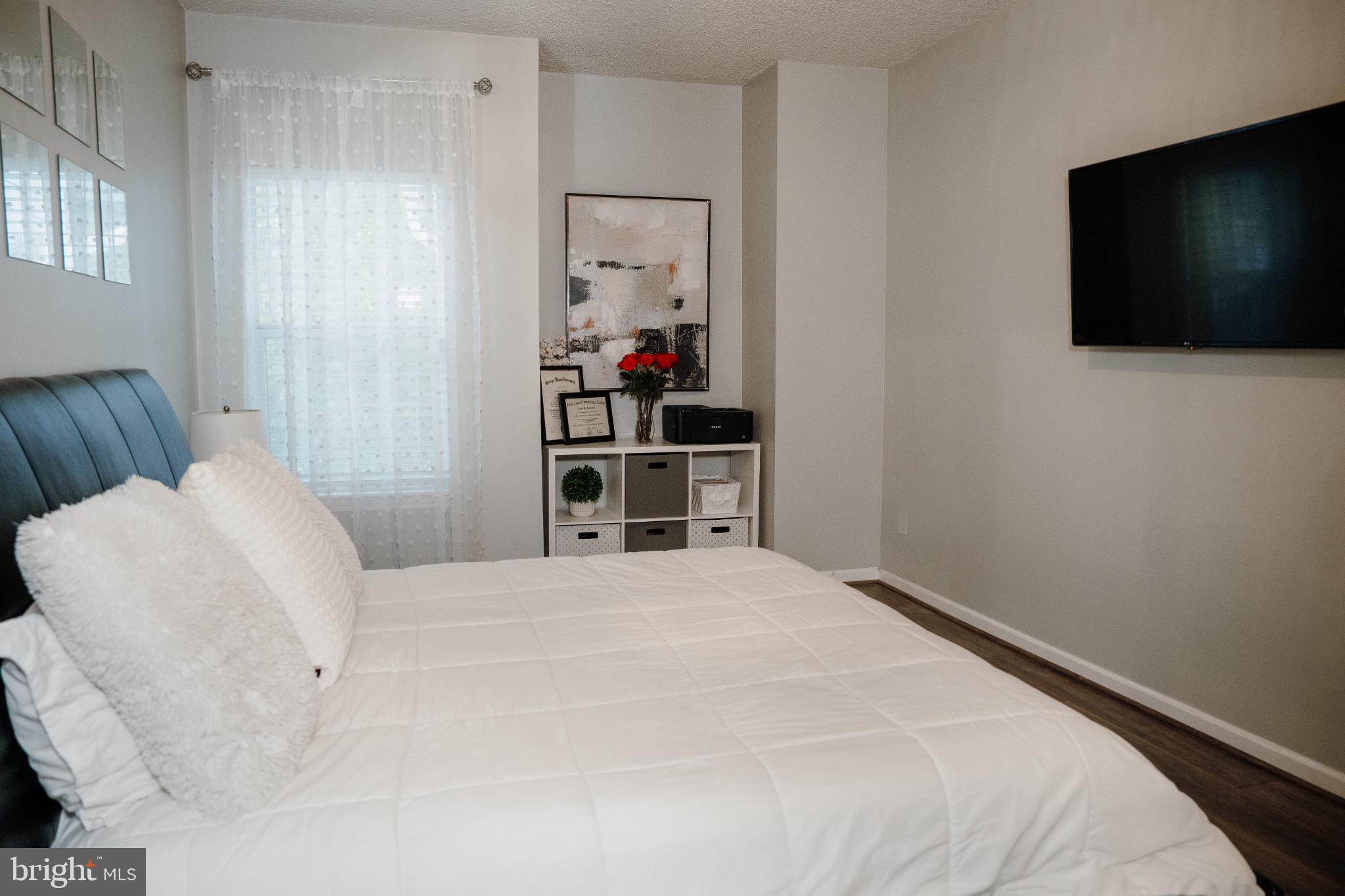 STONECROFT CONDO - Residential Lease