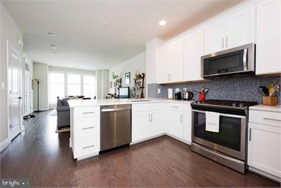 POTOMAC YARD - Residential Lease