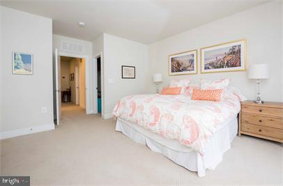 POTOMAC YARD - Residential Lease