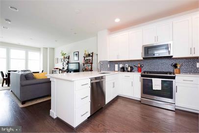 POTOMAC YARD - Residential Lease