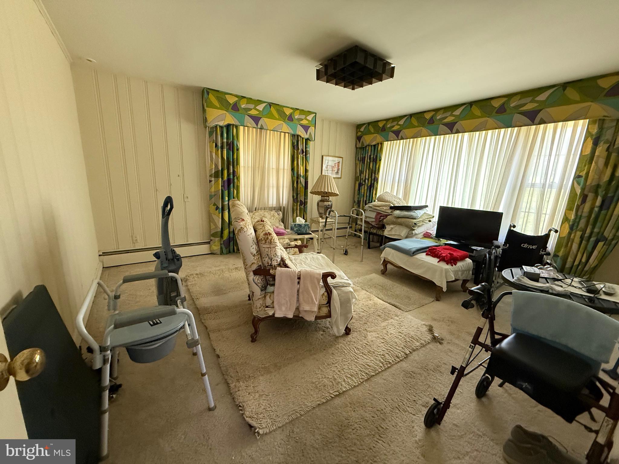 WEST ACRES - Residential