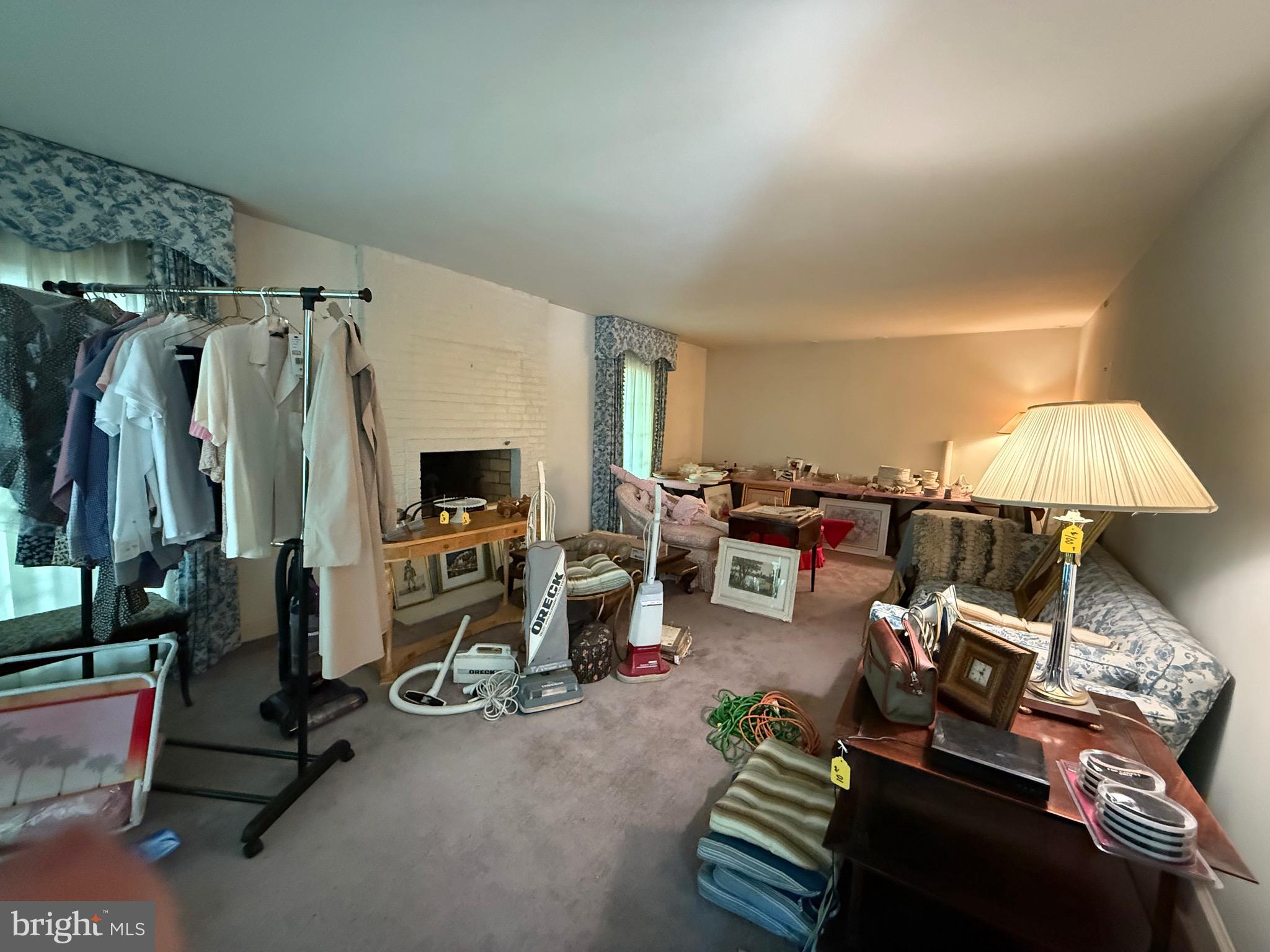 1208 EVERGREEN ROAD