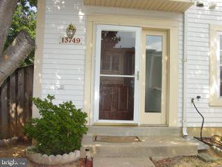 End Unit 2 Bed -1.5 bath TH— Well kept END UNIT Townhouse with loads of natural light! Good sized Bedrooms, Updated bathrooms and kitchen. – Fresh Landscaping — Fenced in front yard/patio area. Super close to commuter routes – Baltimore, U of MD, Ft. Meade, or Downtown Silver Spring. Close to shopping & restaurants too! Assigned parking. Located just off Rt. 29. near I-200. (Maryland Route 200, also known as the Intercounty Connector or ICC, is a 18.8-mile-long, six-lane tolled freeway in Maryland, which connects Gaithersburg in Montgomery County and Laurel in Prince George’s County, both of which are suburbs of Washington, D.C.) Tenant Occupied until end of June.