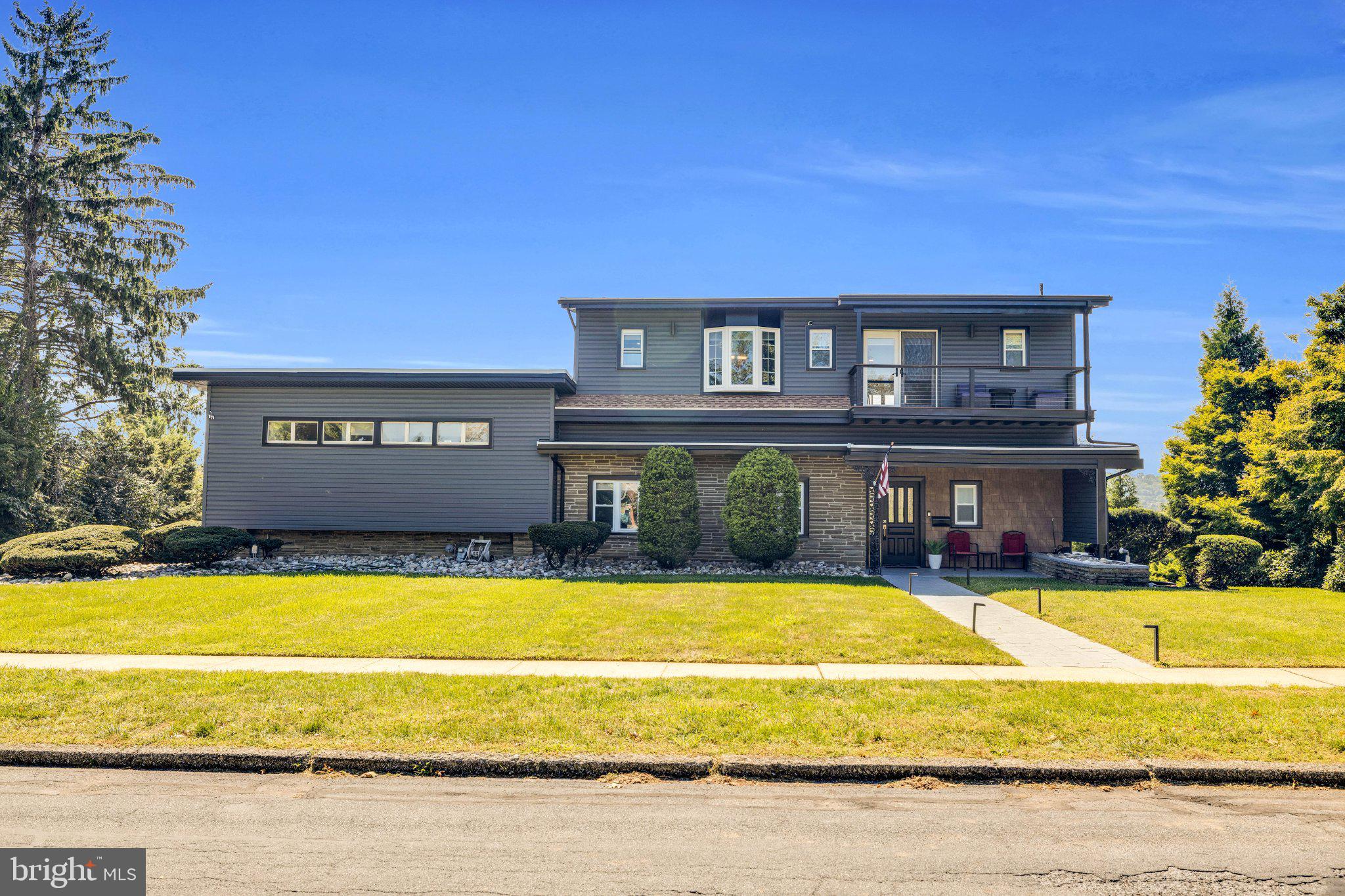 106 GRANDVIEW BOULEVARD