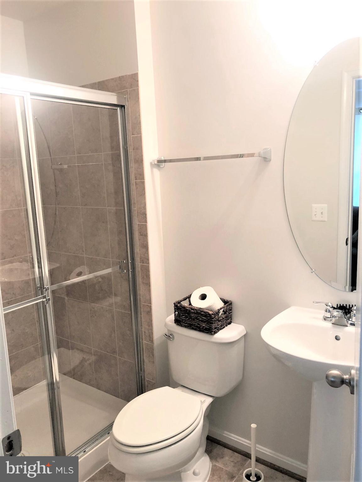 VISTAS AT OCCOQUAN - Residential Lease