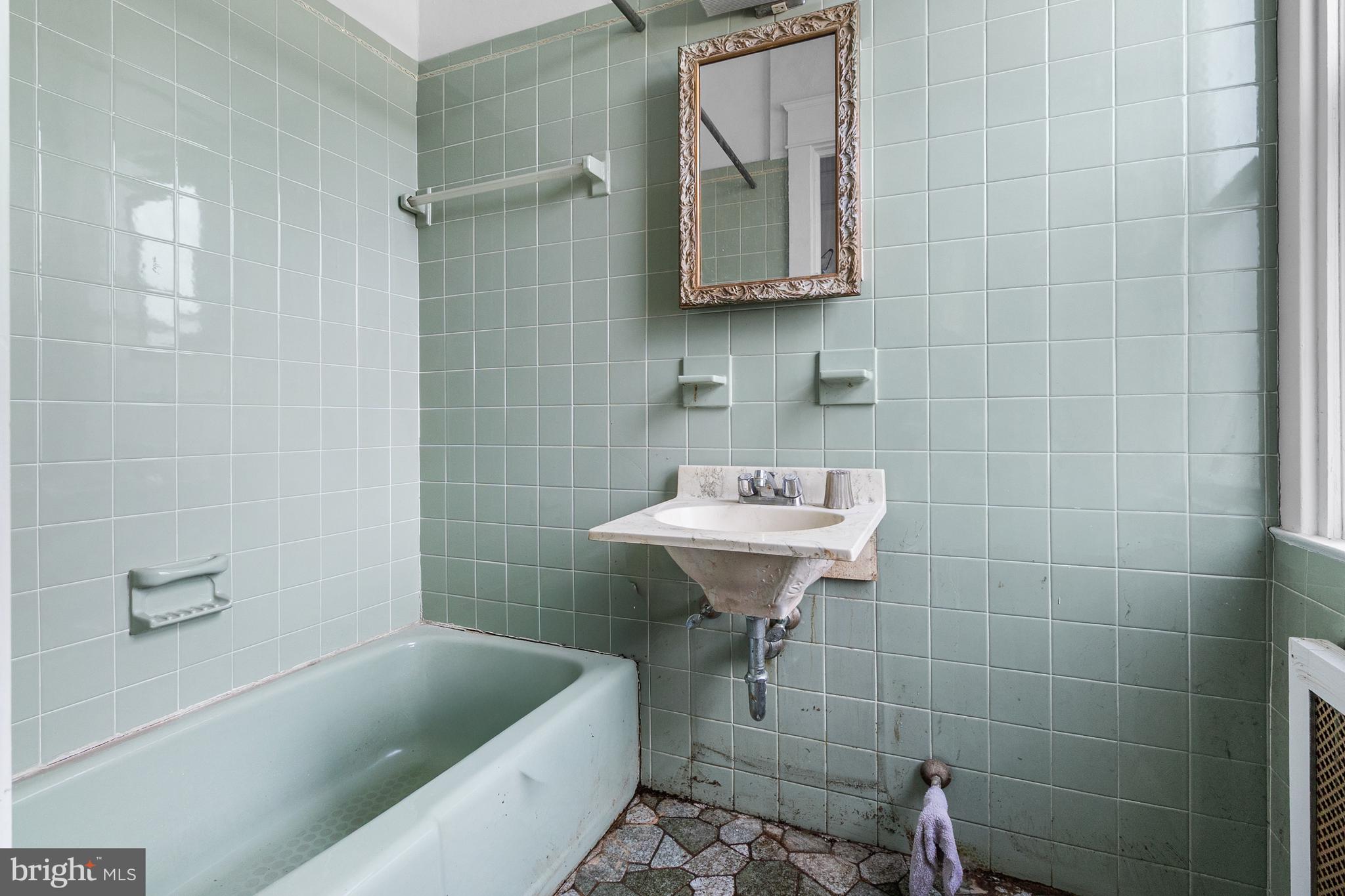 CHESTER CITY - Residential