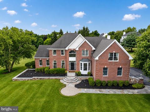 Homes For Sale - 4 Riverview Court<br/> RINGOES, NJ 08551