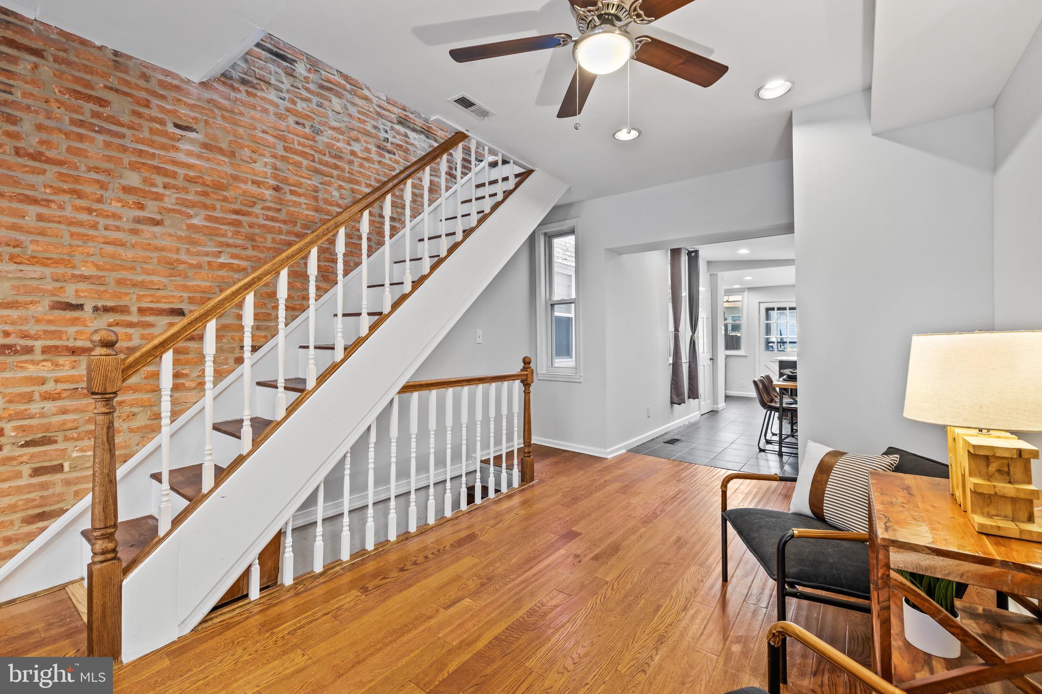 LOCUST POINT - Residential