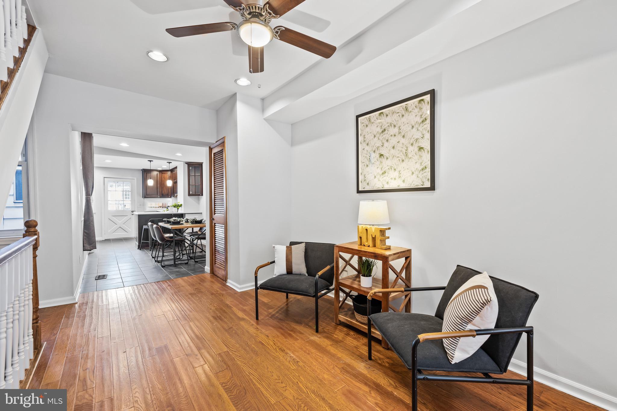 LOCUST POINT - Residential