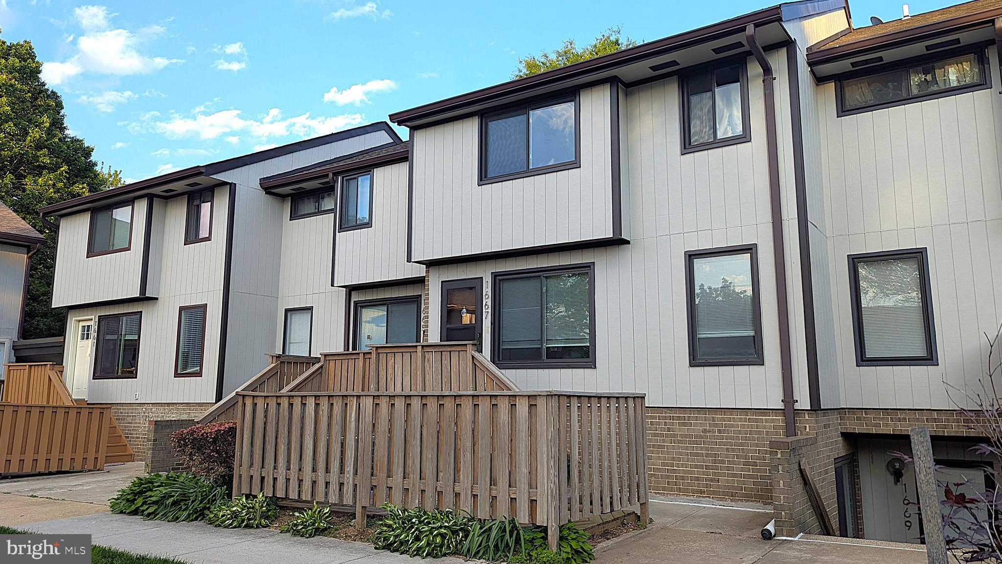 1667 WESTWIND WAY 1667