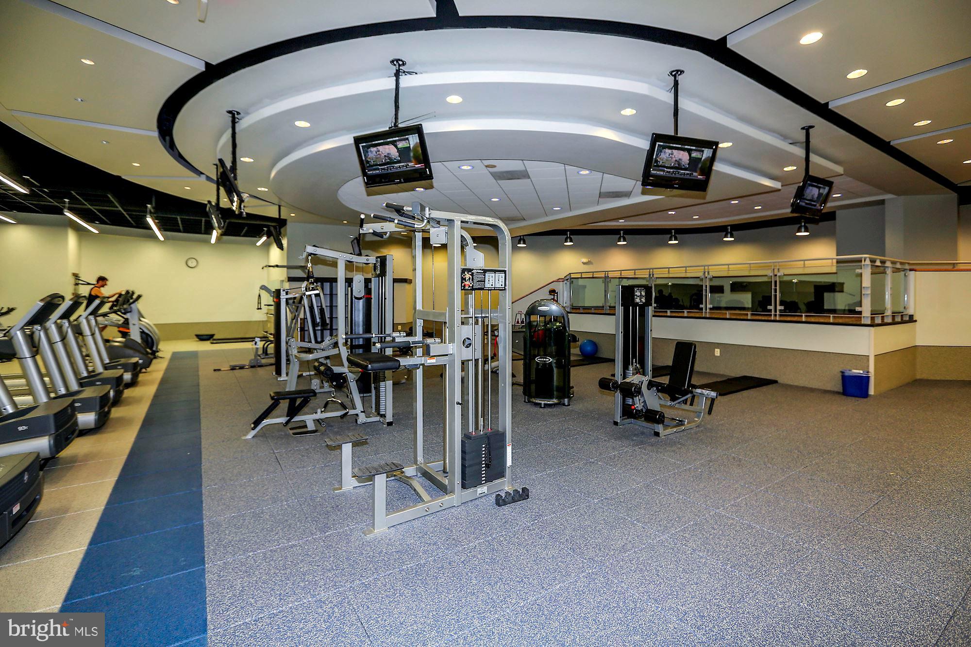 RIVER PLACE NORTH - Residential