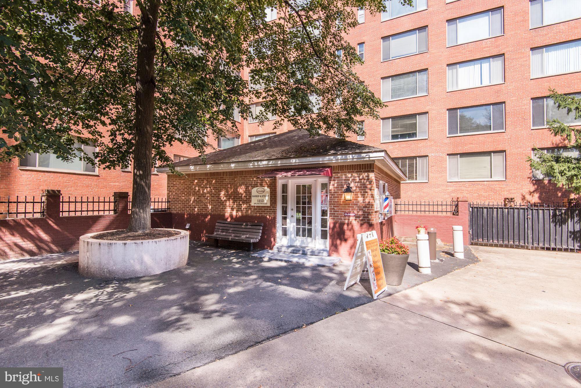 RIVER PLACE NORTH - Residential