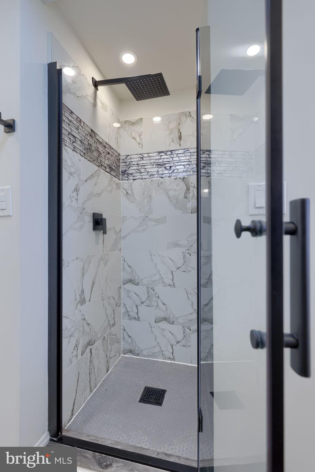 VILLAGE PARK - Residential