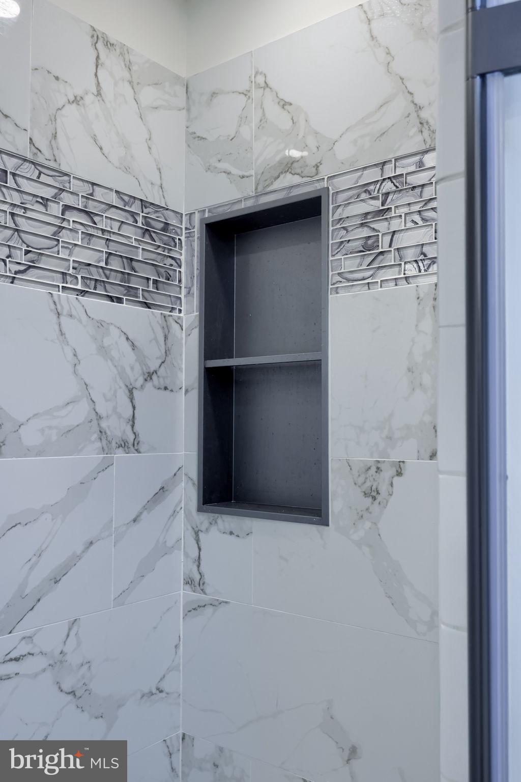 VILLAGE PARK - Residential