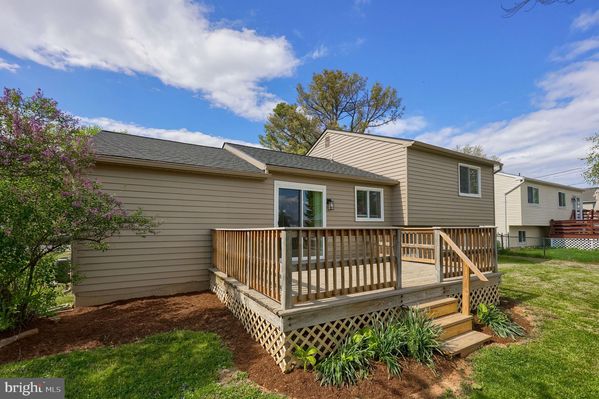 VILLAGE PARK - Residential