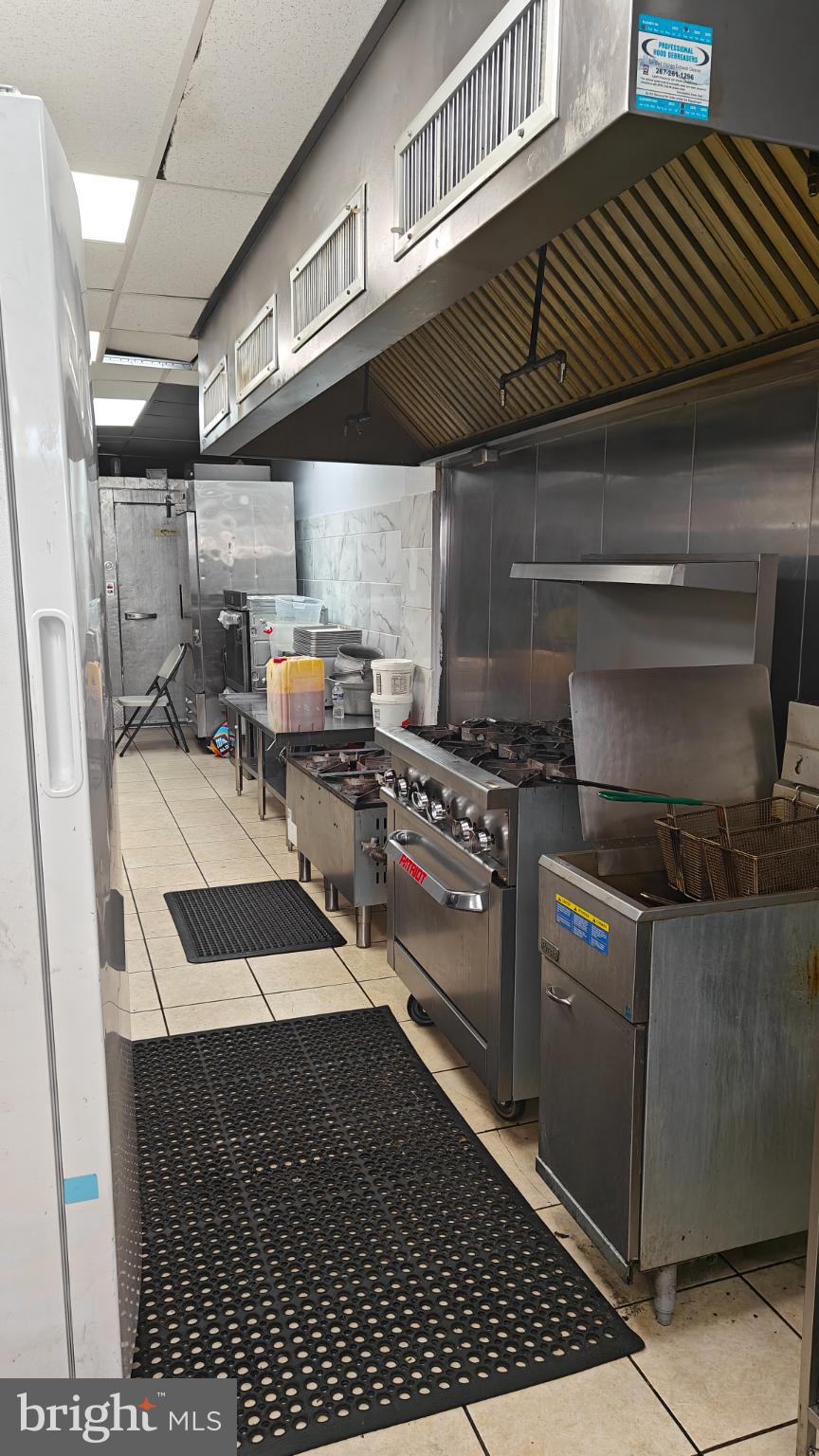 STONEHURST - Commercial Sale