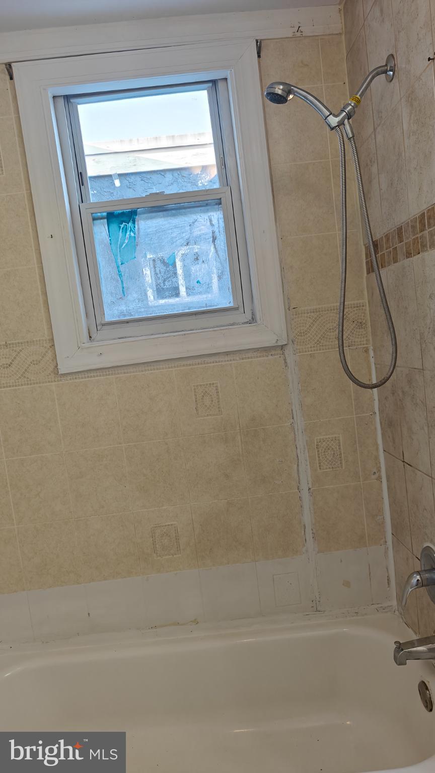 STONEHURST - Commercial Sale