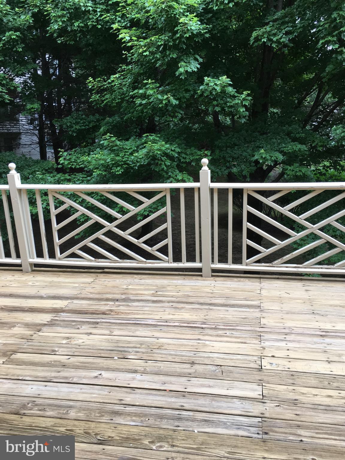 ROSE HILL FALLS - Residential