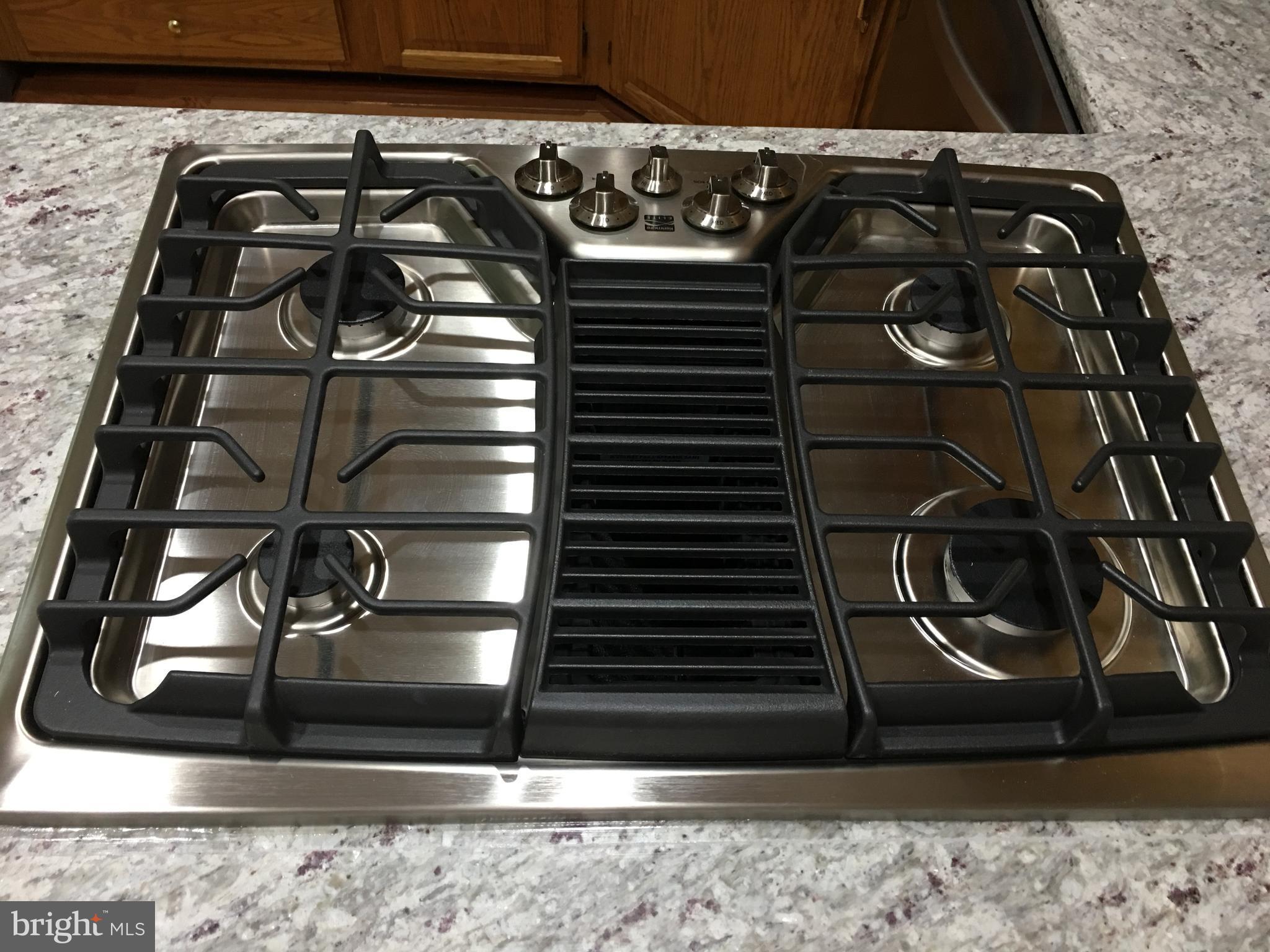 ROSE HILL FALLS - Residential