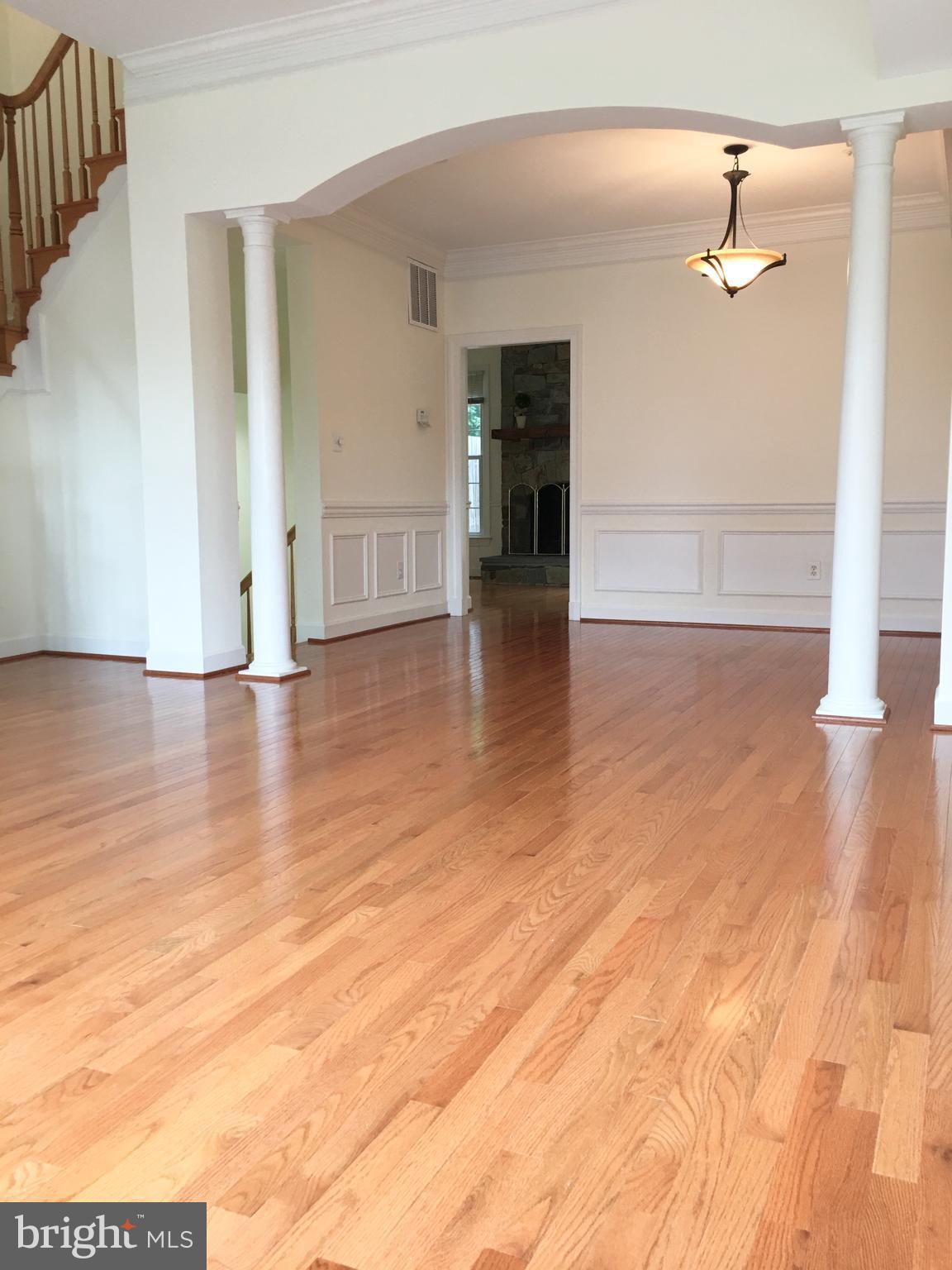 ROSE HILL FALLS - Residential