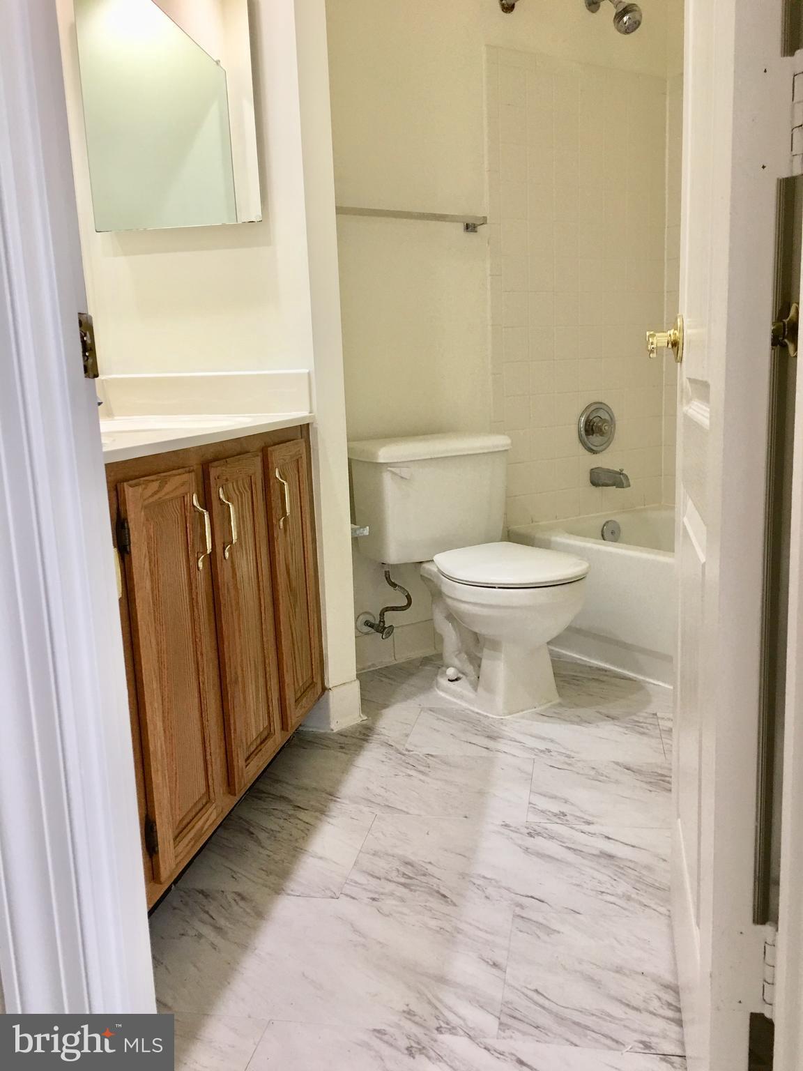 ROSE HILL FALLS - Residential