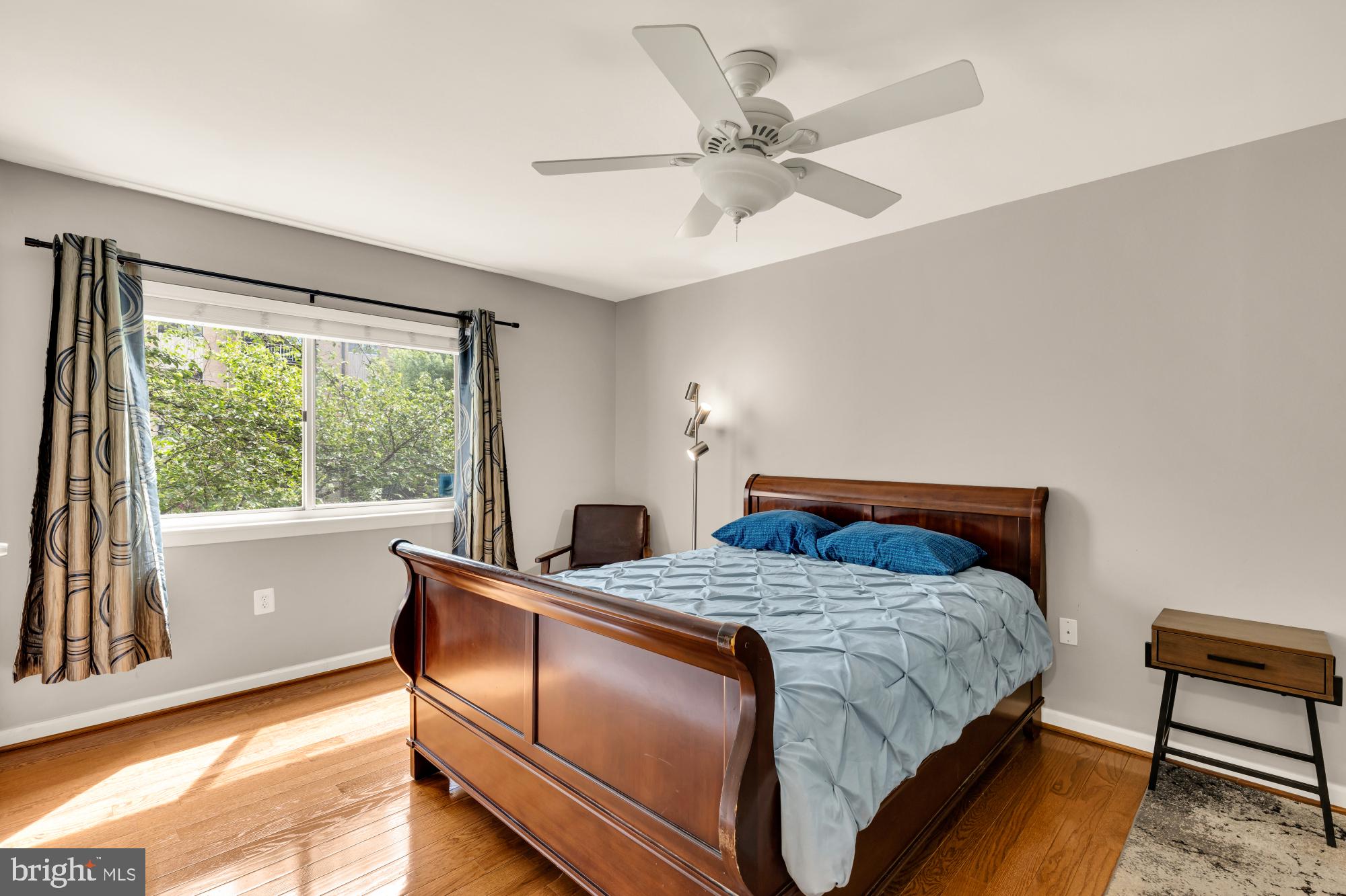 BETHESDA PARK - Residential