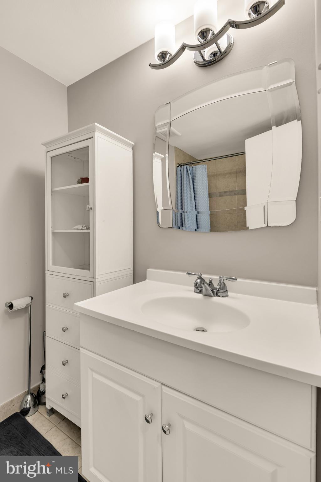 BETHESDA PARK - Residential