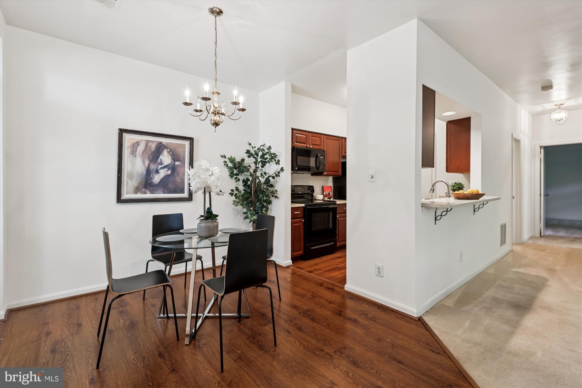 12312 STRONG COURT 557