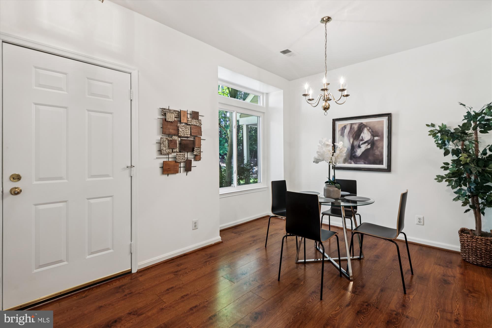 12312 STRONG COURT 557