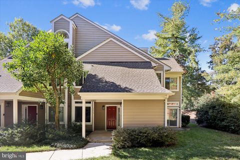 12312 STRONG COURT 557 FAIRFAX VA 22033
