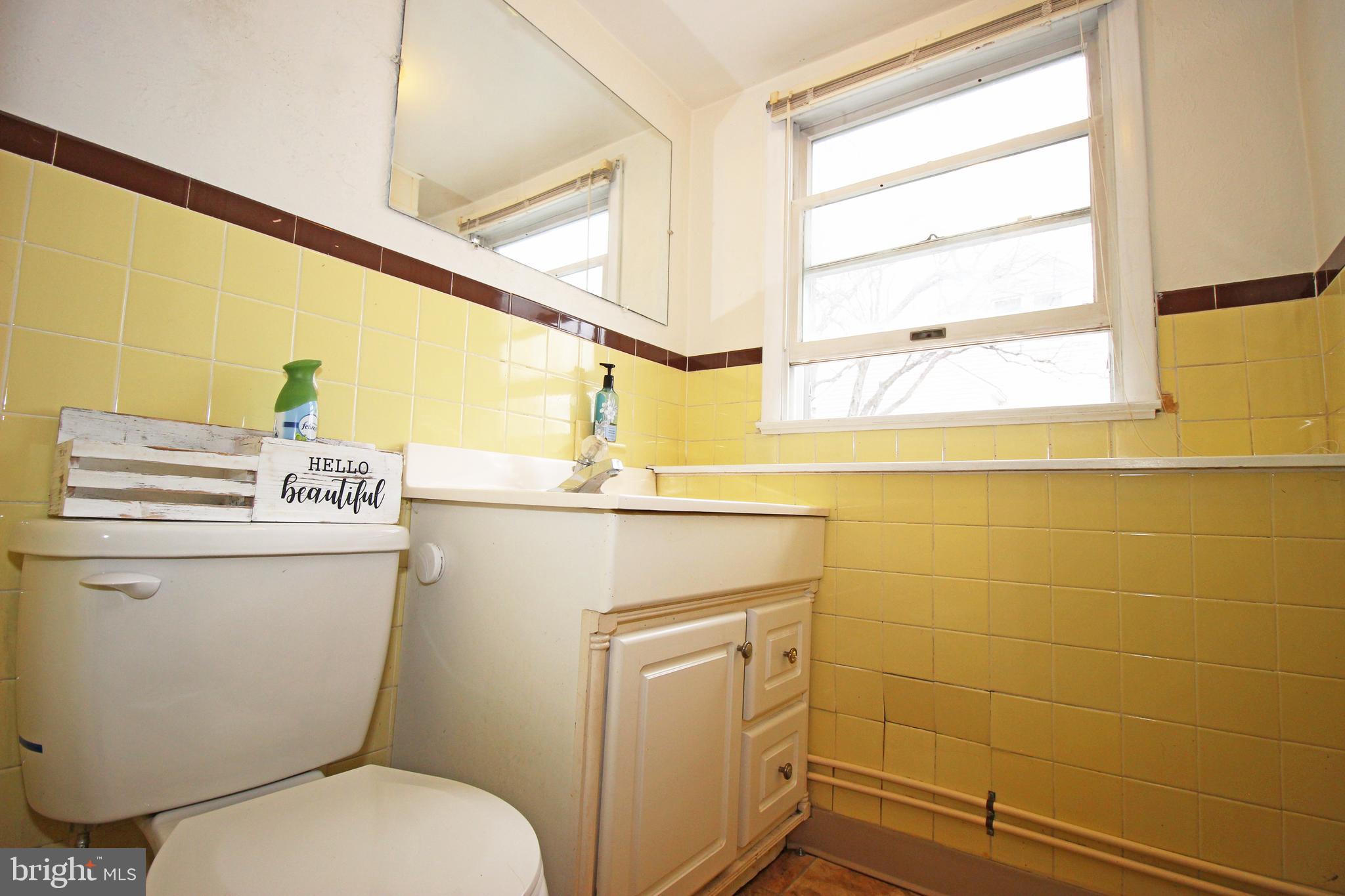 VILLAGE GREEN - Residential