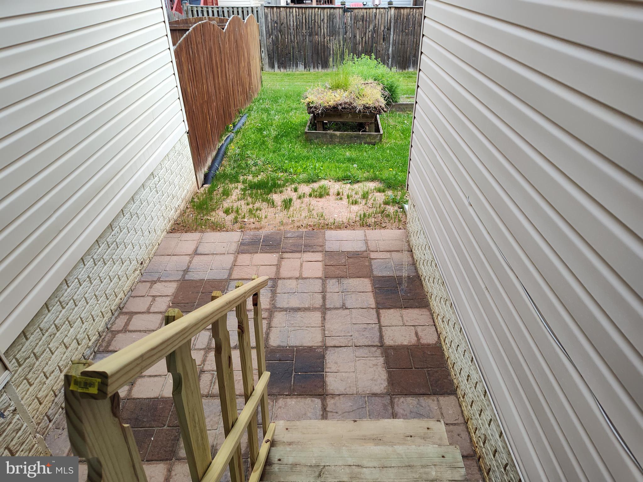 EATON SQUARE - Residential Lease