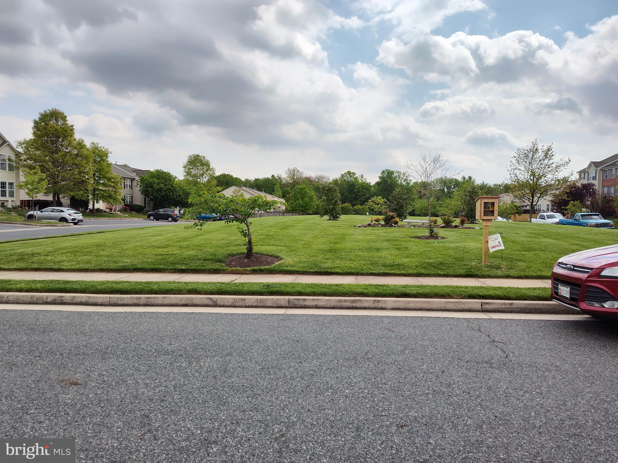 EATON SQUARE - Residential Lease