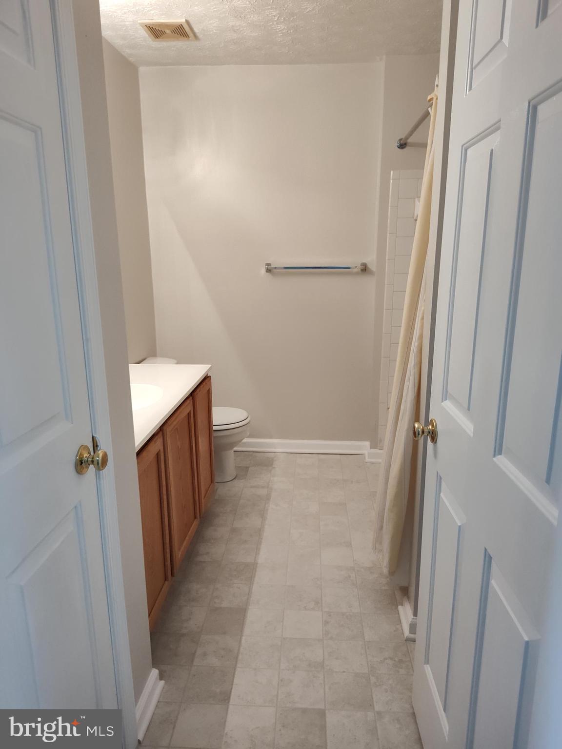 EATON SQUARE - Residential Lease