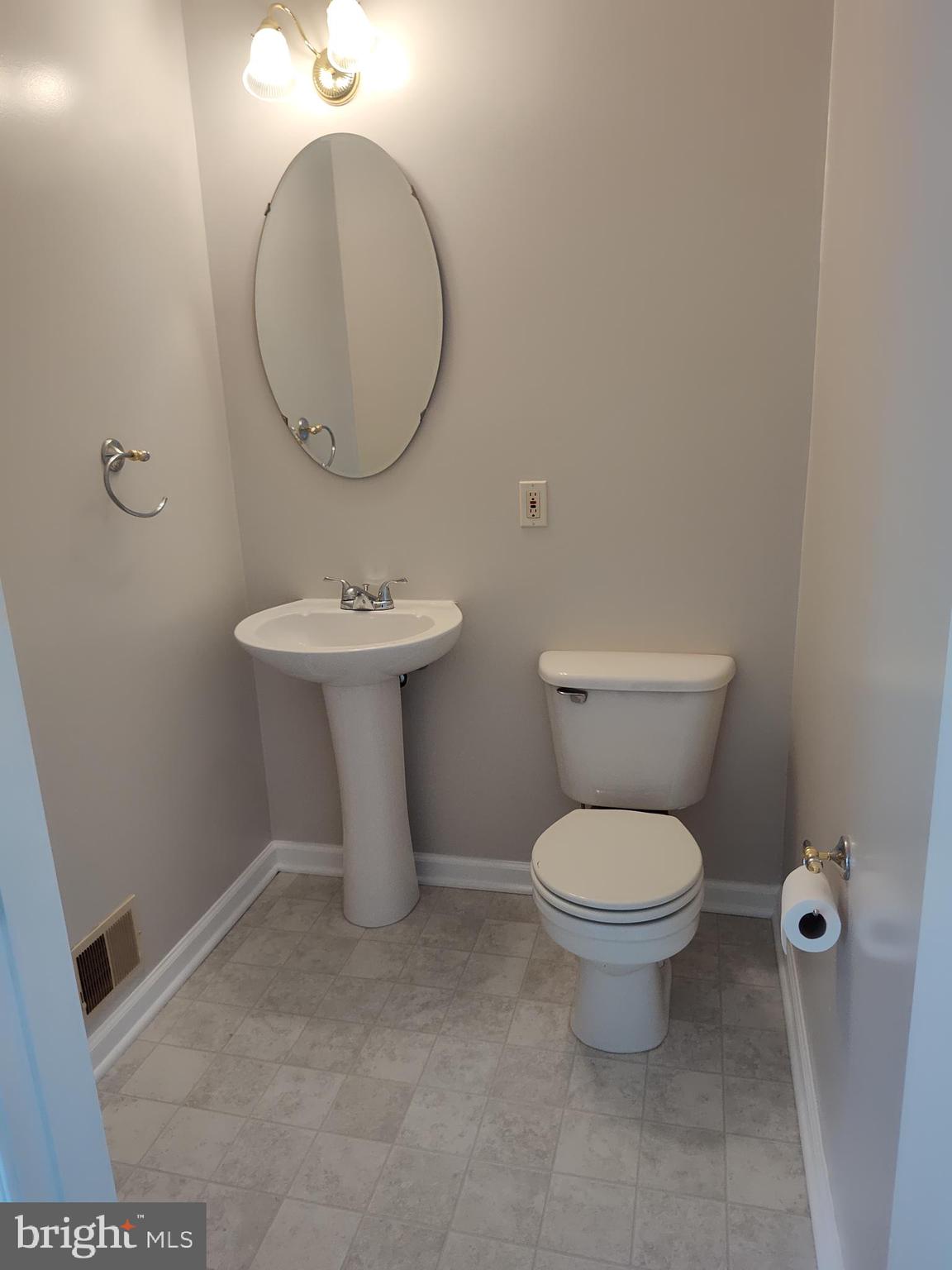 EATON SQUARE - Residential Lease