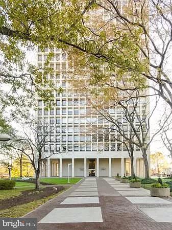 SOCIETY HILL - Residential Lease