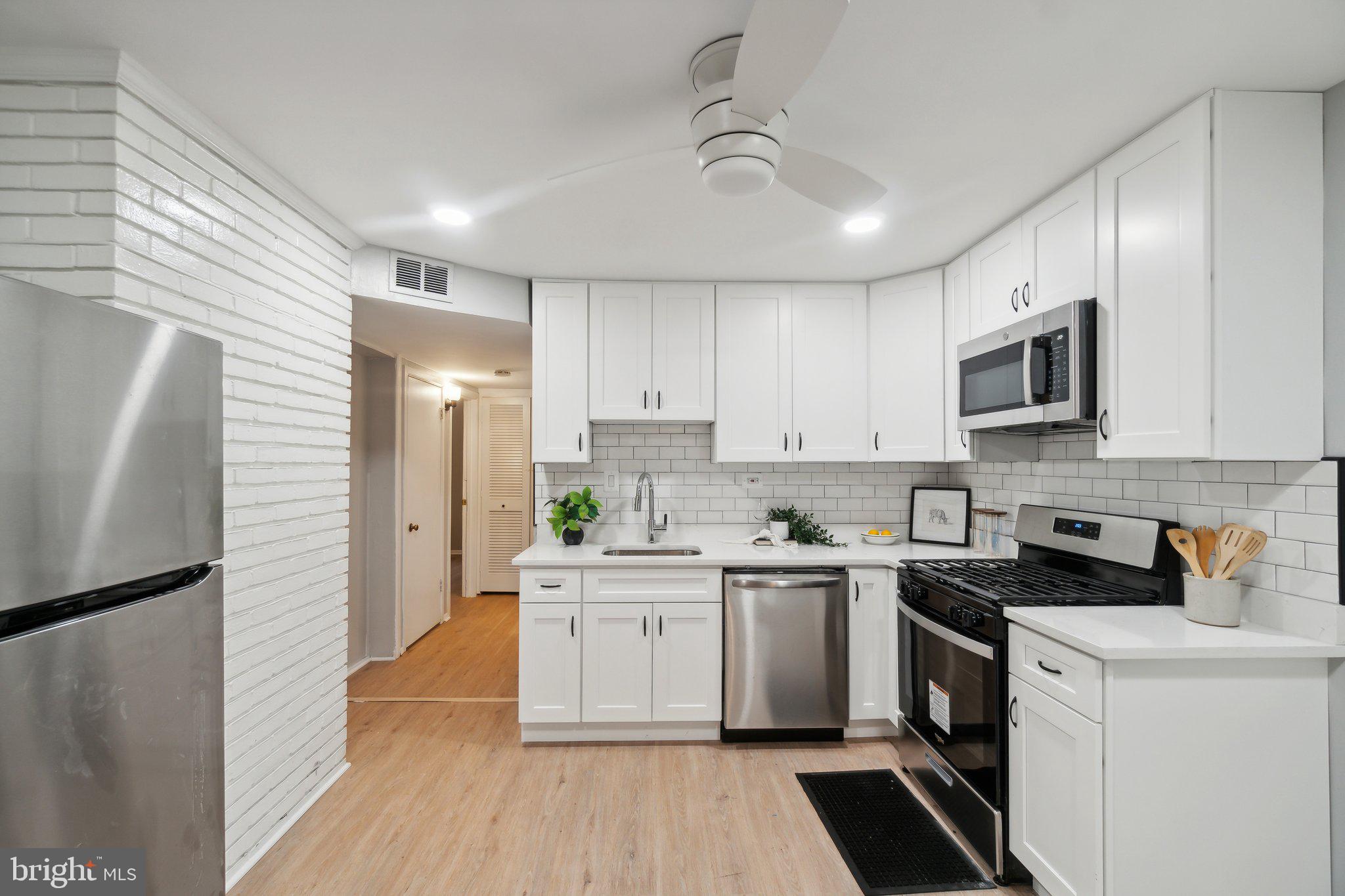 TWINBROOK - Residential Lease