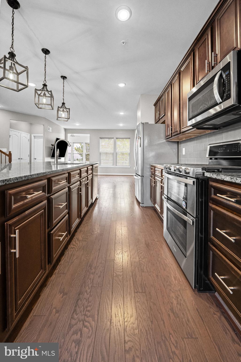8279 MEADOWOOD DRIVE
