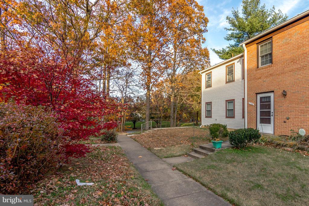 NEWINGTON STATION - Residential Lease