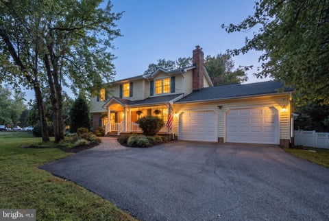 Photo for 668 WHITE SWAN DRIVE