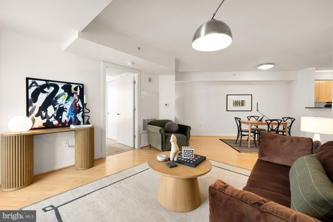 Photo of 1000 New Jersey Avenue SE #712, WASHINGTON, DC 20003 (MLS # DCDC2217976) Photo of 1000 New Jersey Avenue SE #712, WASHINGTON, DC 20003 (MLS # DCDC2217976)