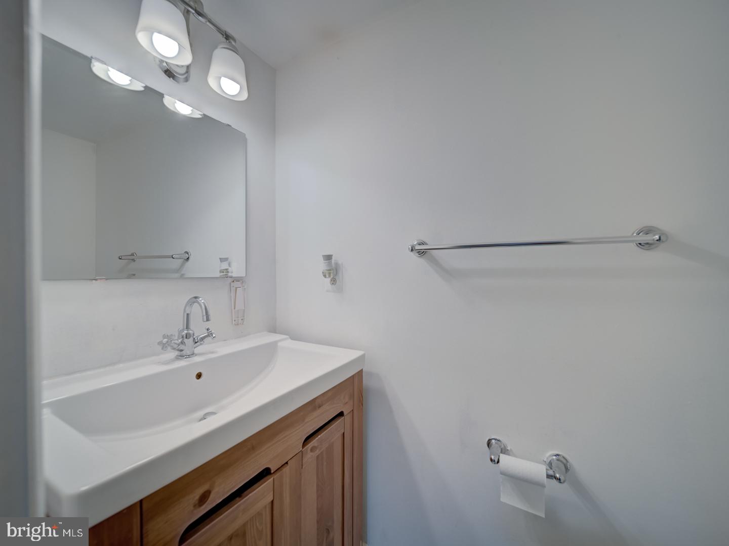 BURKE CENTRE - Residential