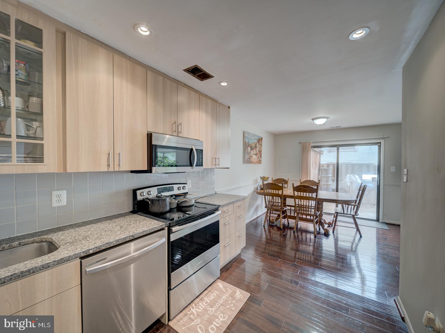 BURKE CENTRE - Residential