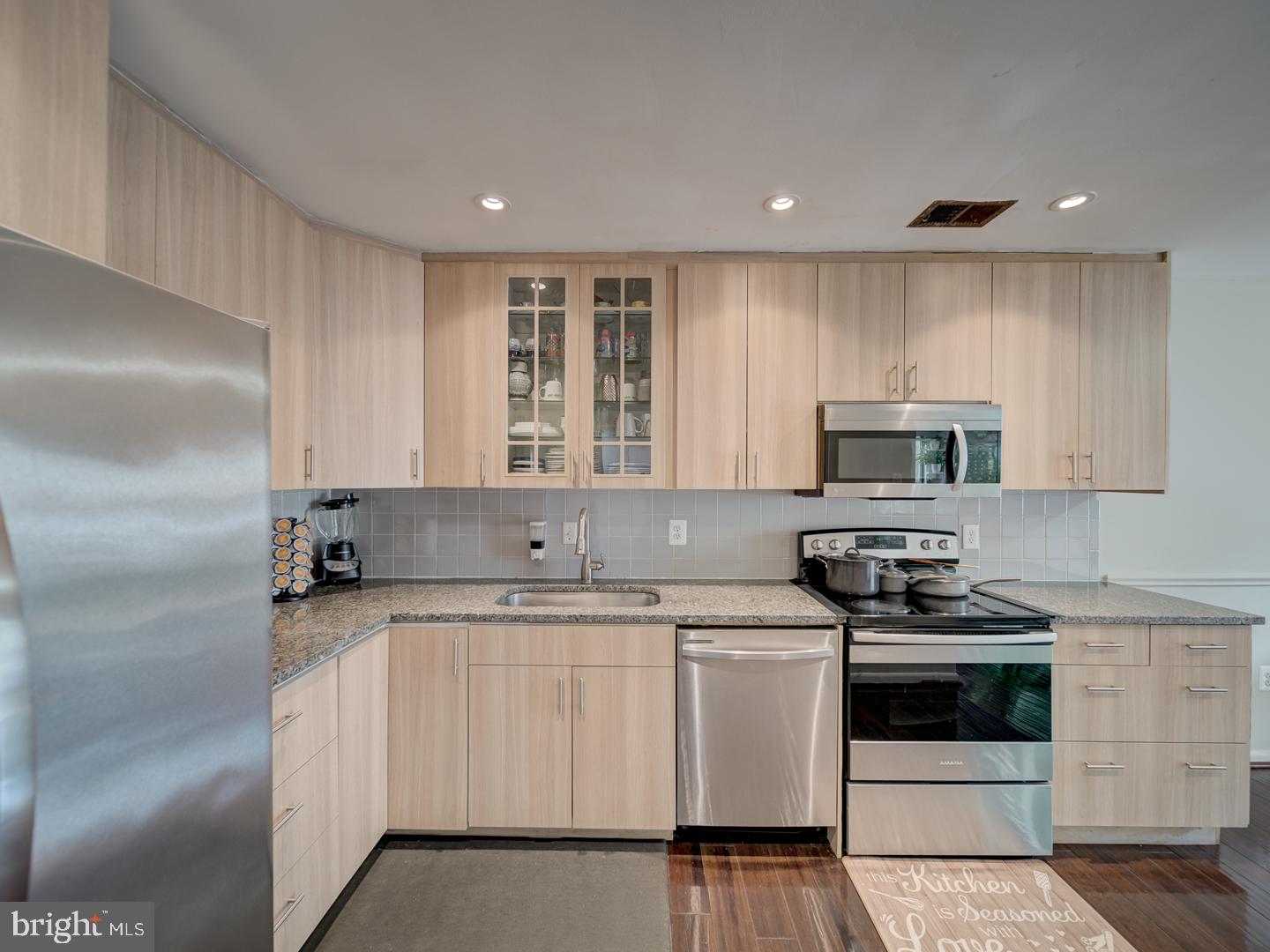 BURKE CENTRE - Residential