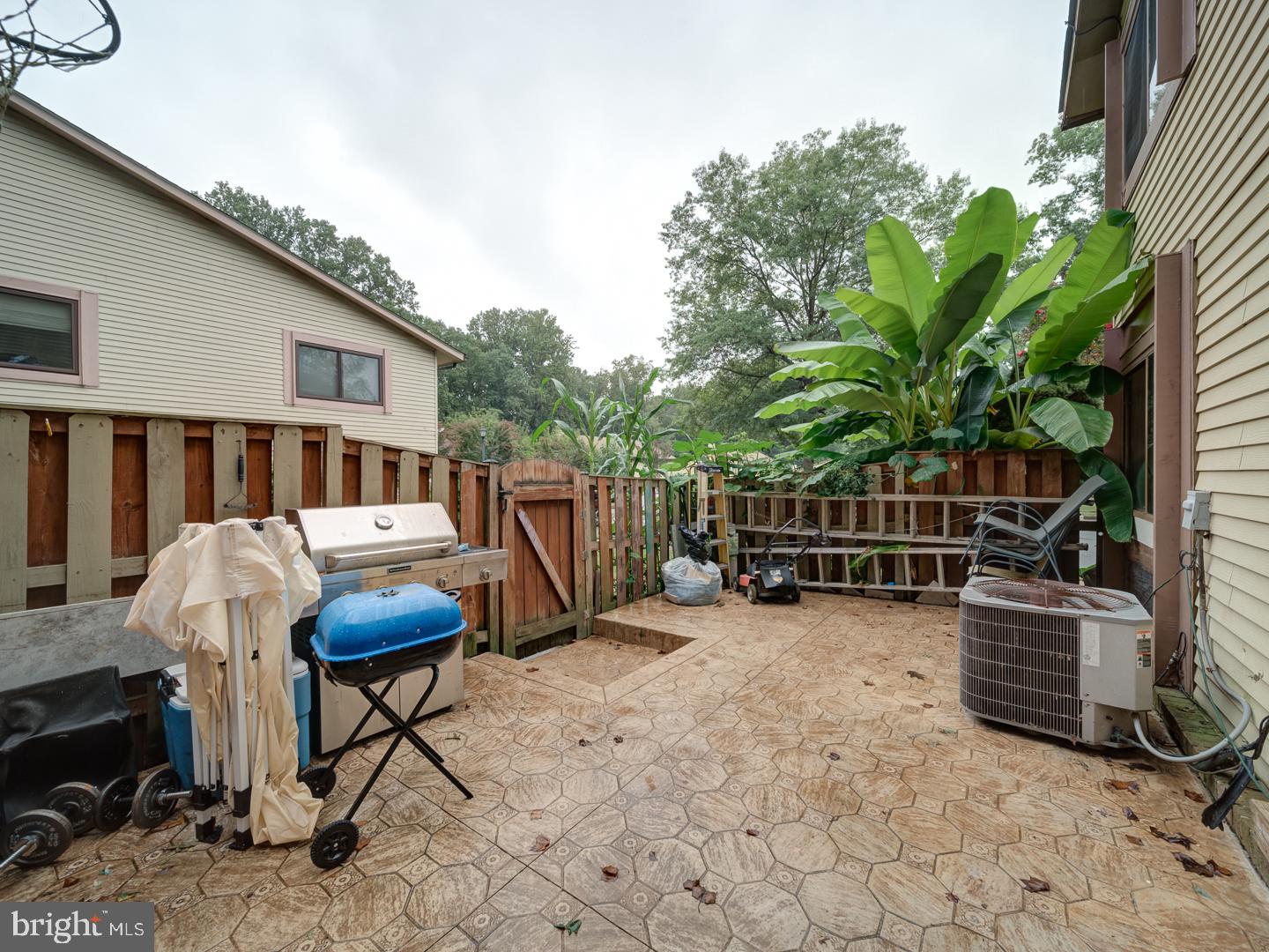 BURKE CENTRE - Residential