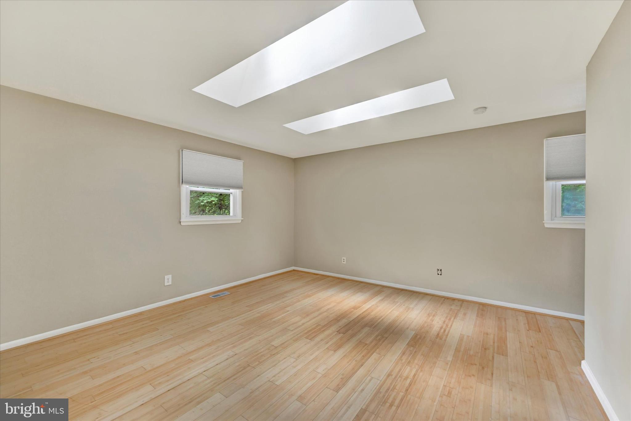 SUNNY ACRES - Residential