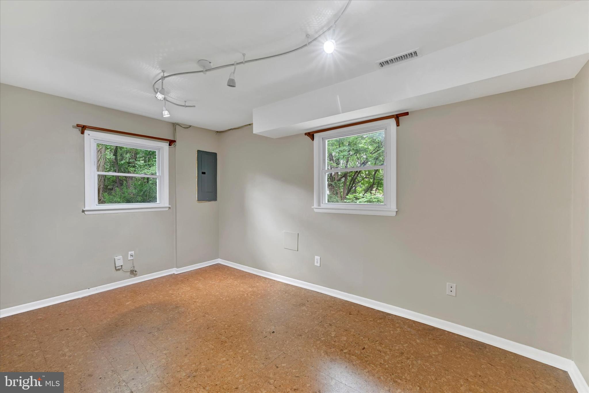 SUNNY ACRES - Residential