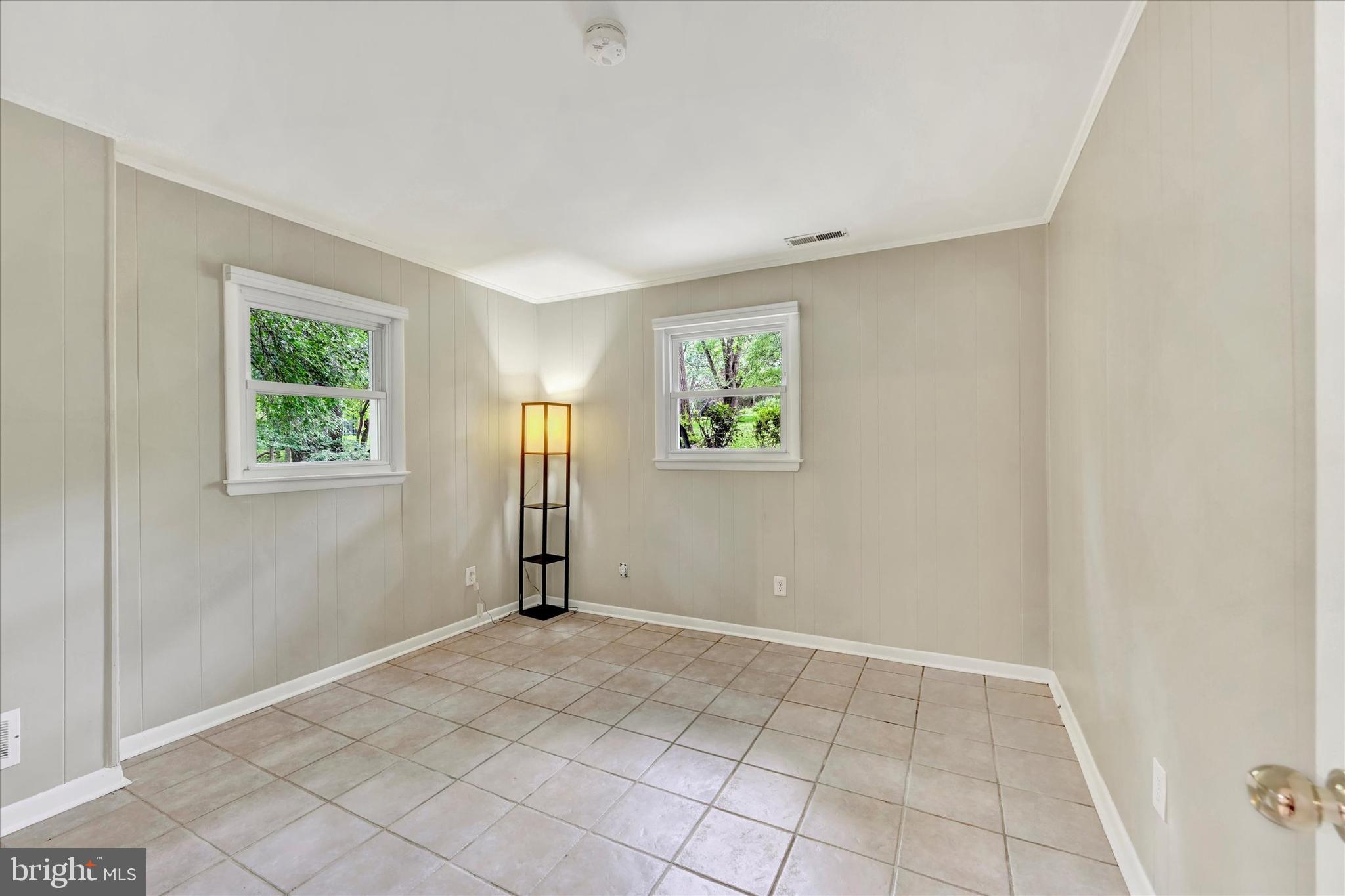 SUNNY ACRES - Residential