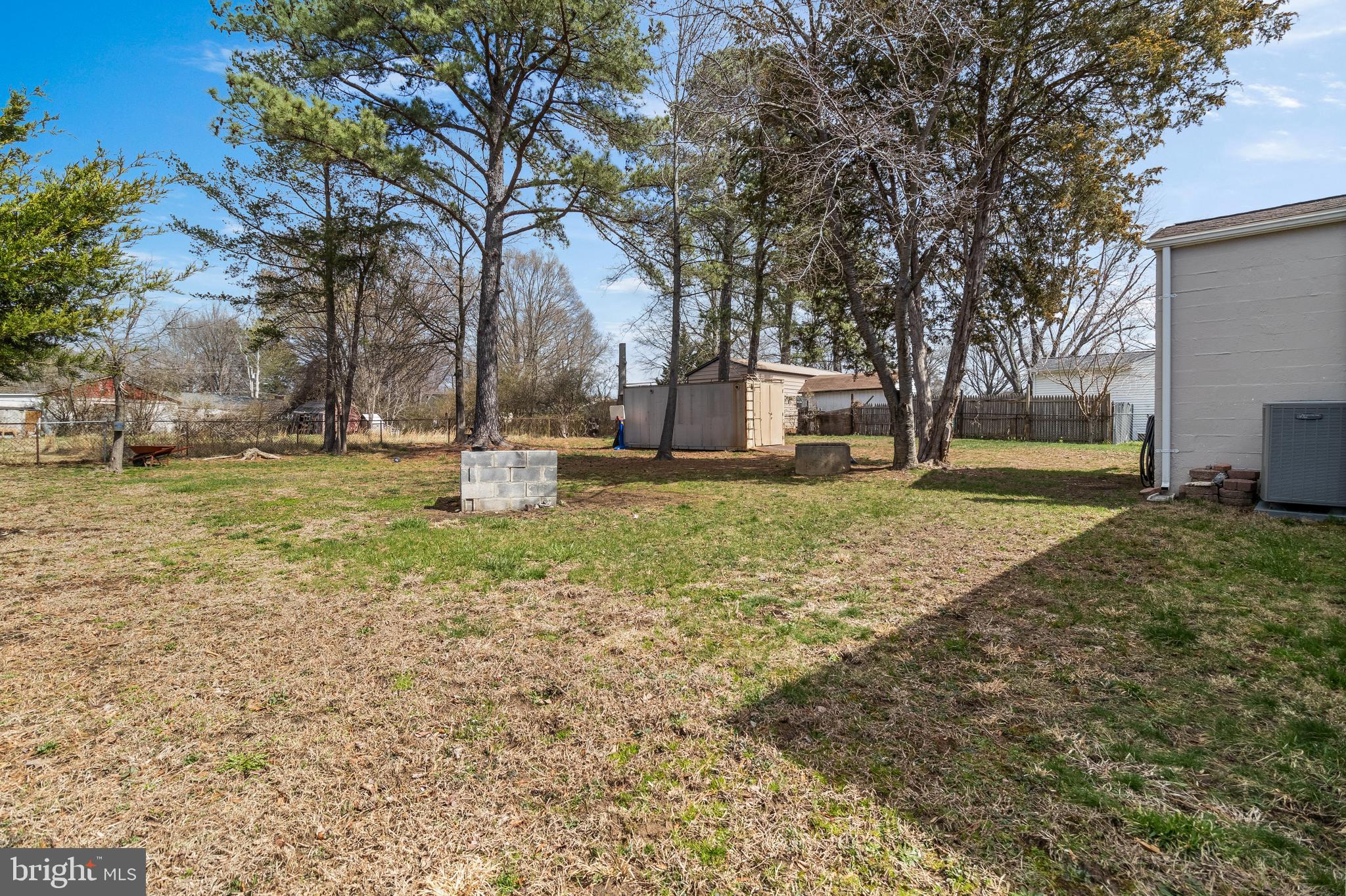 PLEASANT SPRINGS - Residential