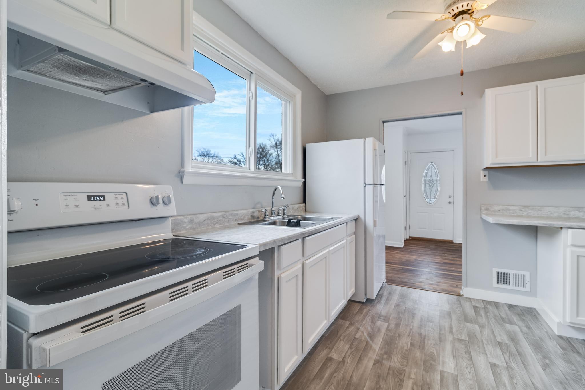 PLEASANT SPRINGS - Residential